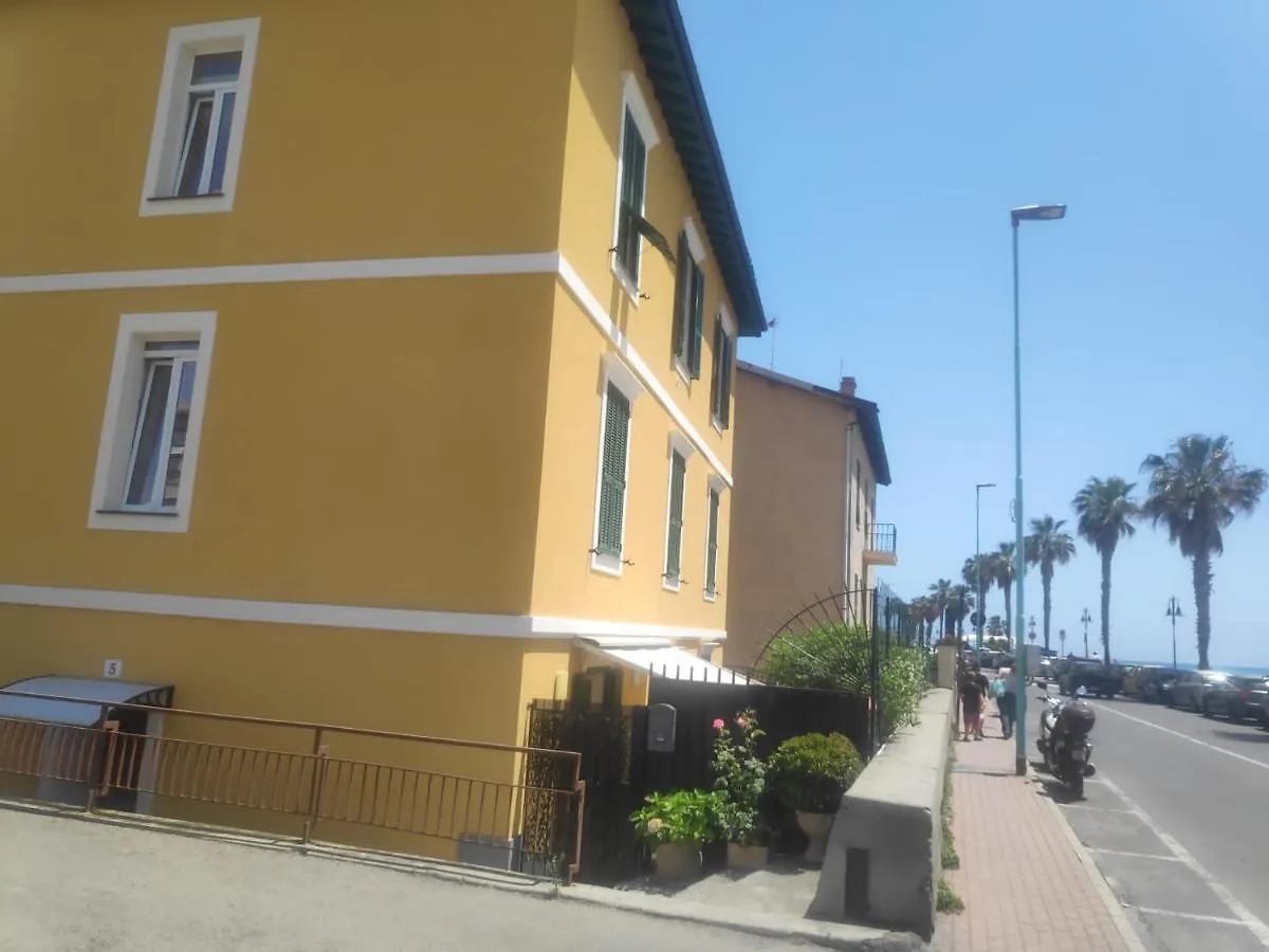 Tuffonelblu Apartment Ventimiglia